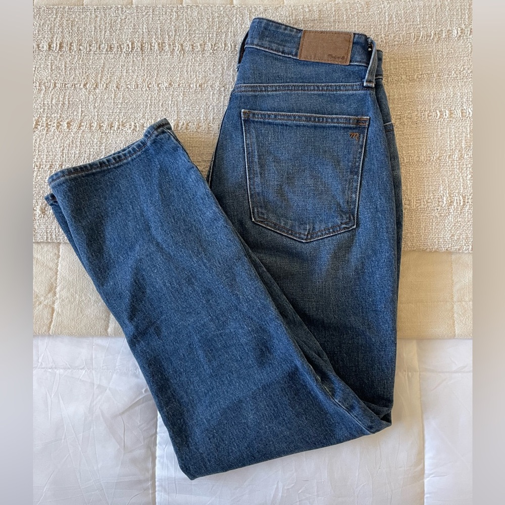 Madewell The Petite Curvy Perfect Vintage Straight Jean in Mayfield Wash
